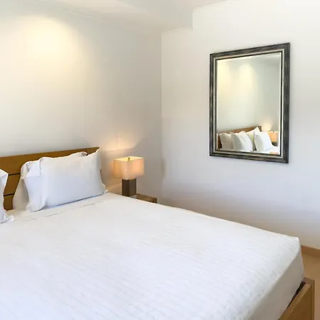 Encosta Oliveiras Townhouse 维拉摩拉