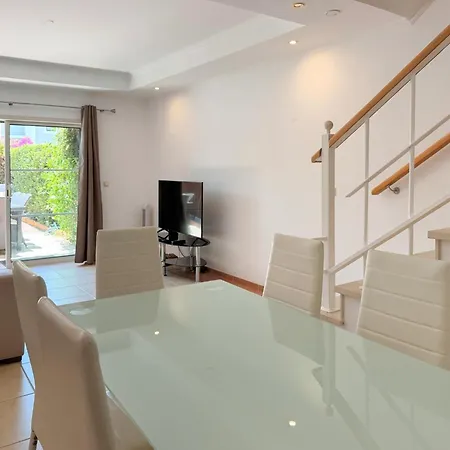 Encosta Oliveiras Townhouse 度假居